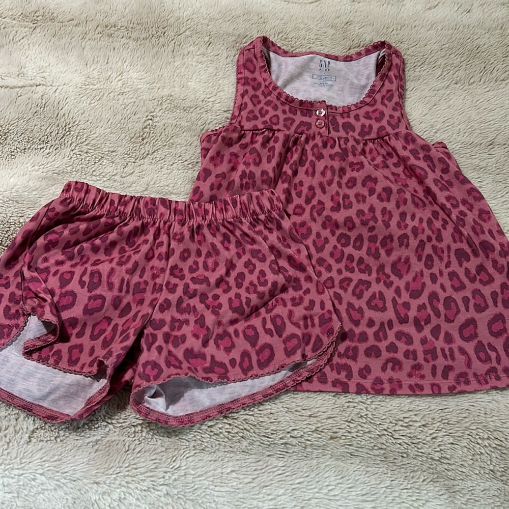 Girls GAP pjs